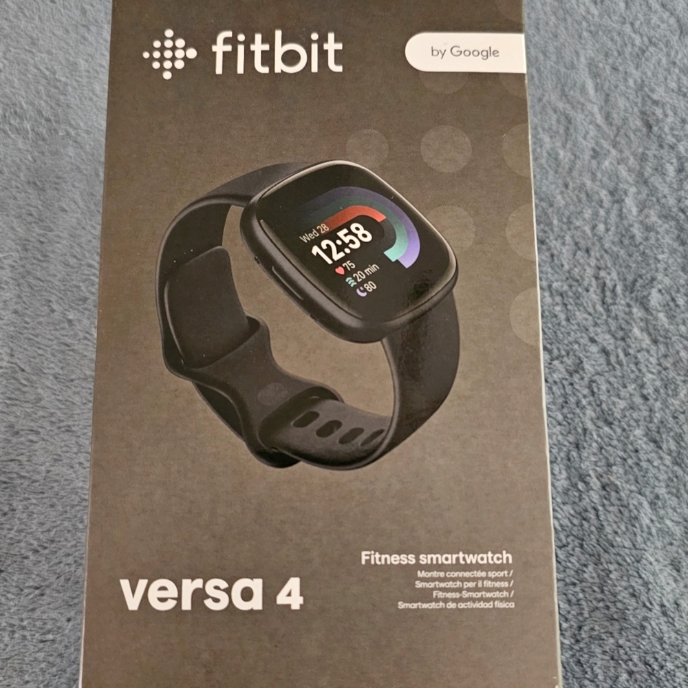Fitbit Versa 4 Midnight Black Smartwatch